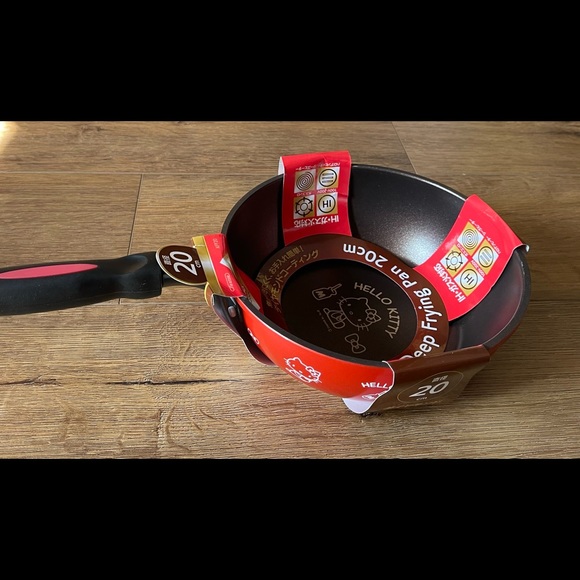 HELLO KITTY-NWT Non-Stick Medium Pan - Picture 9 of 13